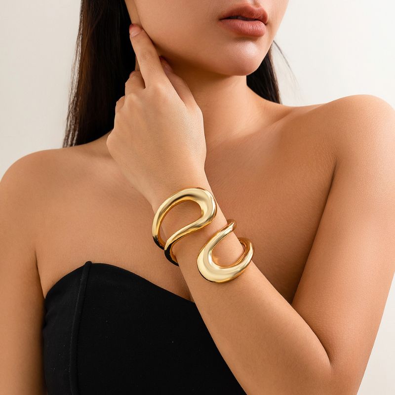Camellia Bracelet