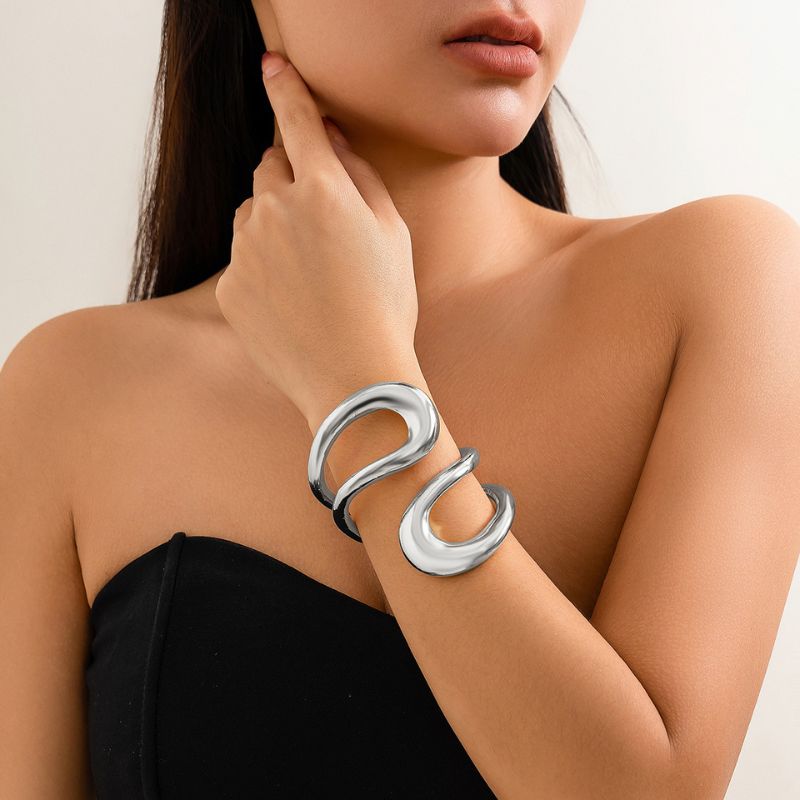 Camellia Bracelet